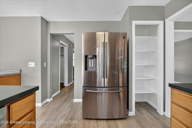 7211 Captiva Drive, Lansing, MI 48917