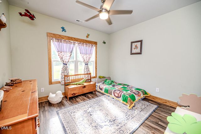 423 Old Nc 87, Cameron, NC 28326