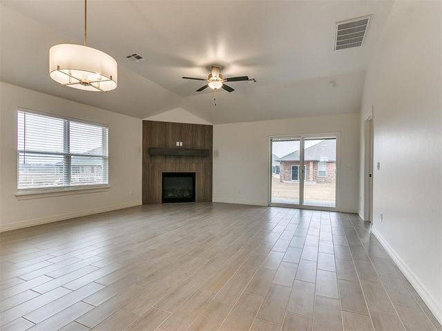 7717 Three Woods Lane, Yukon, OK 73099