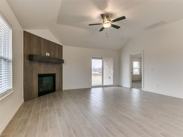 7717 Three Woods Lane, Yukon, OK 73099