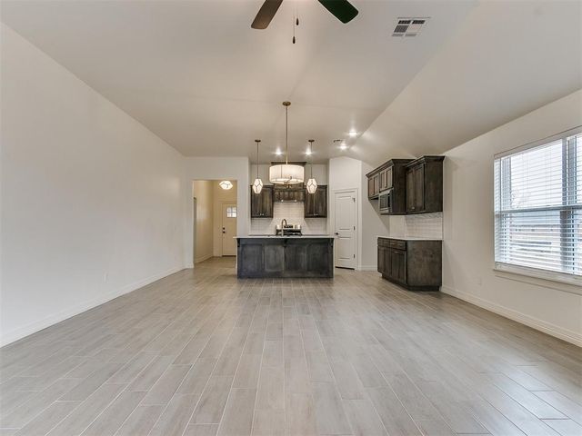 7717 Three Woods Lane, Yukon, OK 73099