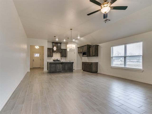 7717 Three Woods Lane, Yukon, OK 73099