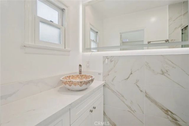 463 S Clark, Beverly Hills, CA 90211