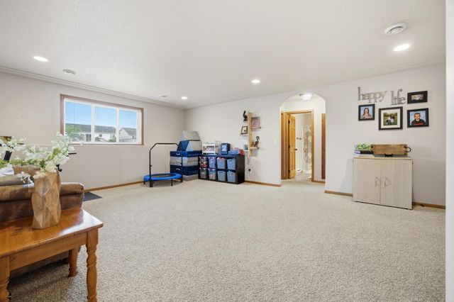 1551 34TH Avenue S, Moorhead, MN 56560