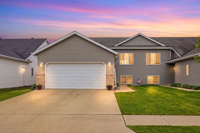 1551 34TH Avenue S, Moorhead, MN 56560