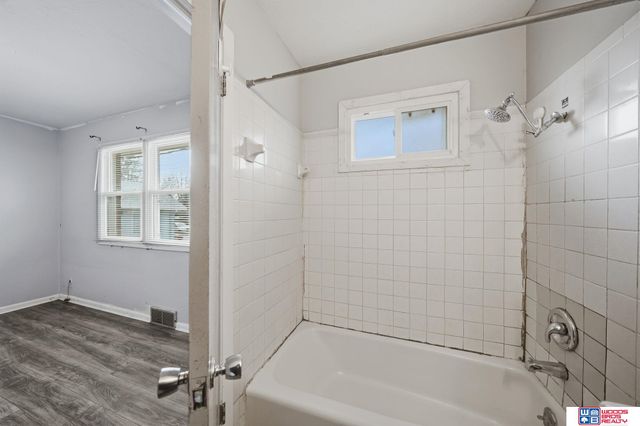 4119 Holdrege Street, Lincoln, NE 68503