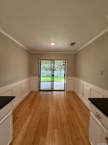 14905 OAK SMT, San Antonio, TX 78232