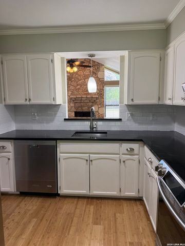 14905 OAK SMT, San Antonio, TX 78232
