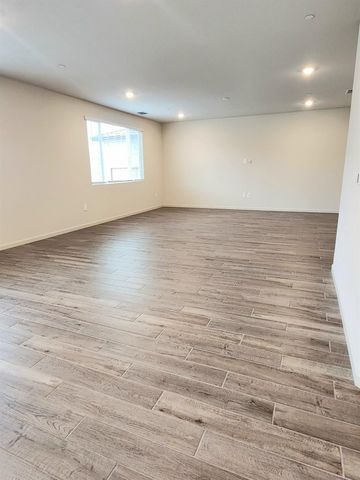 1792 Skagway Ave, Manteca, CA 95337