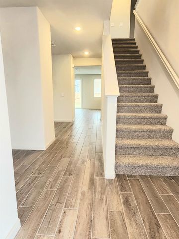 1792 Skagway Ave, Manteca, CA 95337