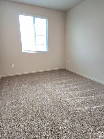 1792 Skagway Ave, Manteca, CA 95337