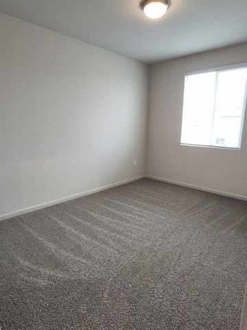 1792 Skagway Ave, Manteca, CA 95337