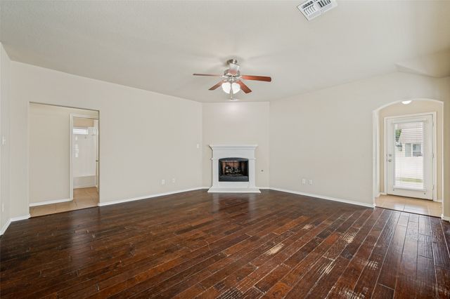 9017 Eagle Drive, Aubrey, TX 76227
