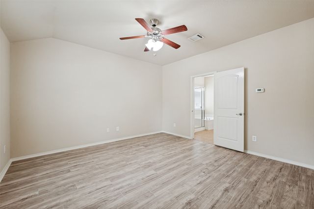 9017 Eagle Drive, Aubrey, TX 76227