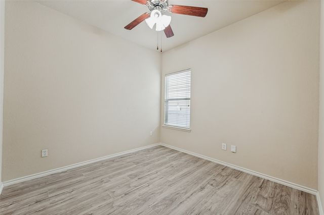 9017 Eagle Drive, Aubrey, TX 76227