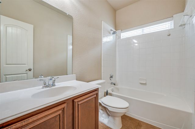 9017 Eagle Drive, Aubrey, TX 76227