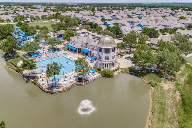 9017 Eagle Drive, Aubrey, TX 76227