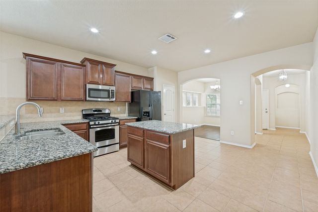 9017 Eagle Drive, Aubrey, TX 76227