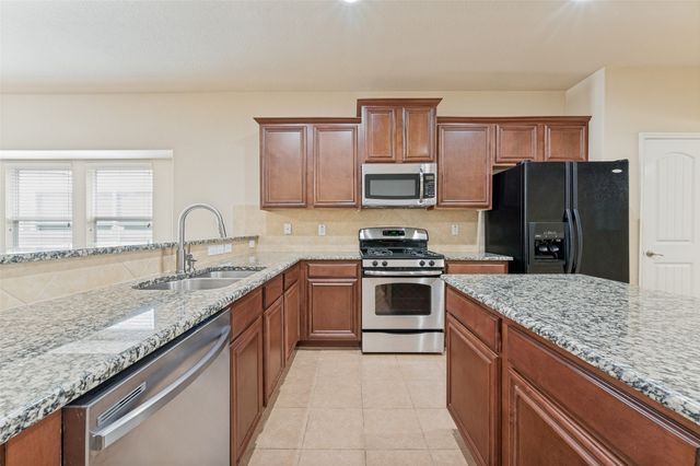 9017 Eagle Drive, Aubrey, TX 76227