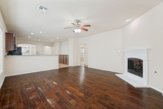 9017 Eagle Drive, Aubrey, TX 76227