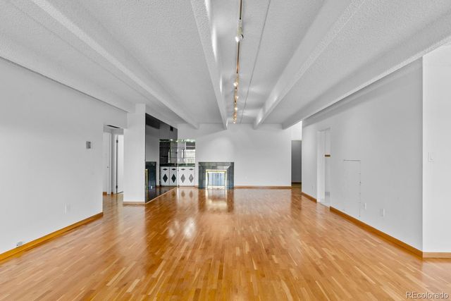 7877 E Mississippi Avenue 402, Denver, CO 80247