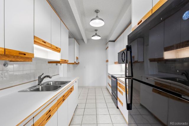 7877 E Mississippi Avenue 402, Denver, CO 80247