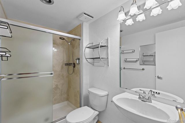 7877 E Mississippi Avenue 402, Denver, CO 80247