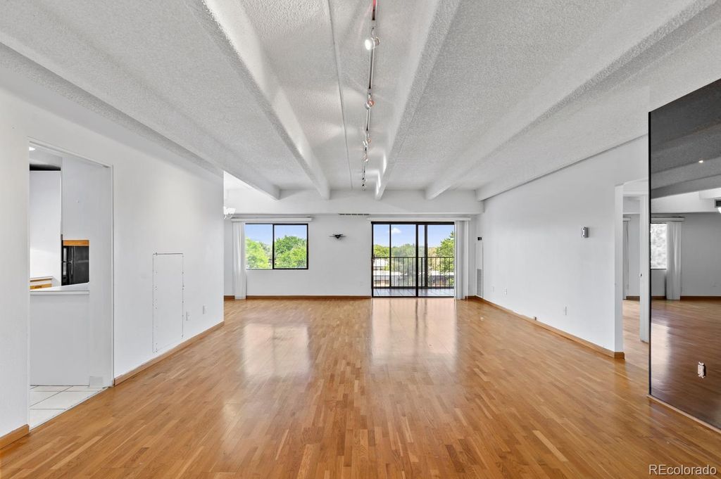 7877 E Mississippi Avenue 402, Denver, CO 80247