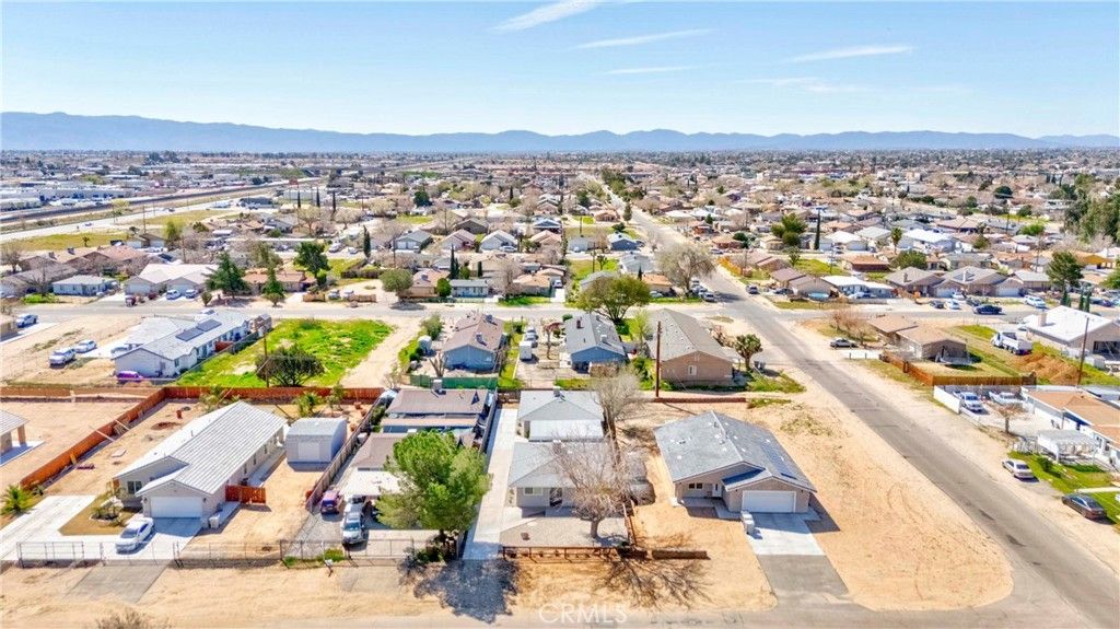 Image 15 of property listing at 16527 Vine Street, Hesperia, CA 92345