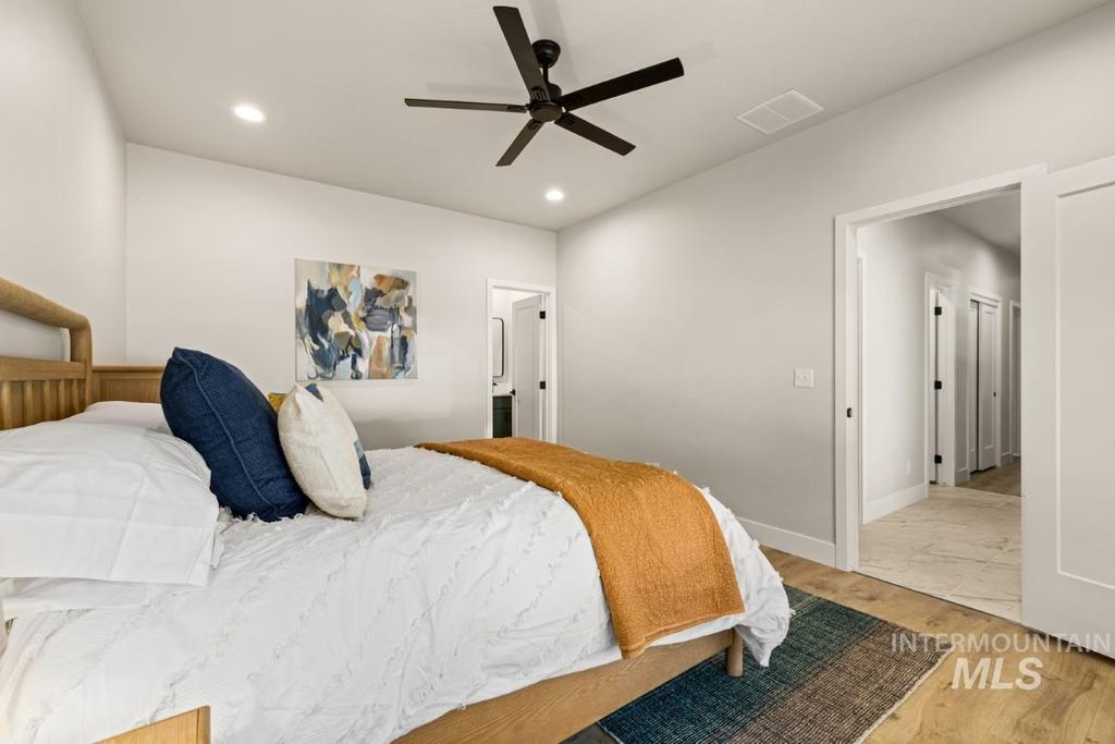 10494 W Shields Ave, Boise, ID 83714 photo 12