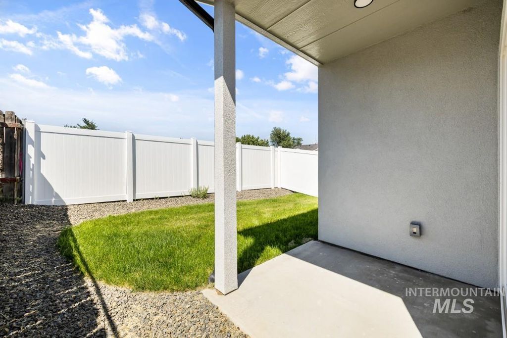 10494 W Shields Ave, Boise, ID 83714 photo 32