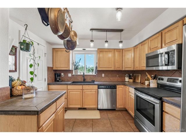 1850 Montcalm Dr, Livermore, CO 80536