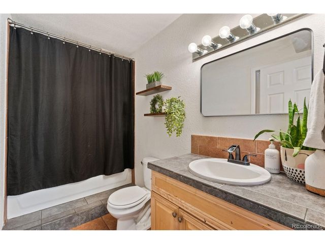 1850 Montcalm Dr, Livermore, CO 80536