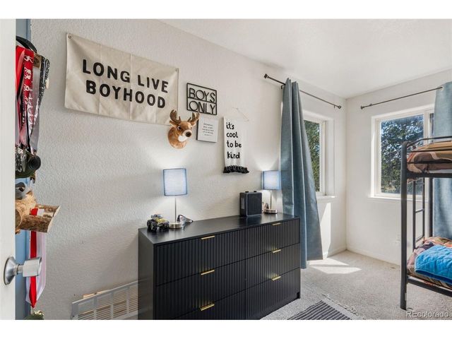 1850 Montcalm Dr, Livermore, CO 80536