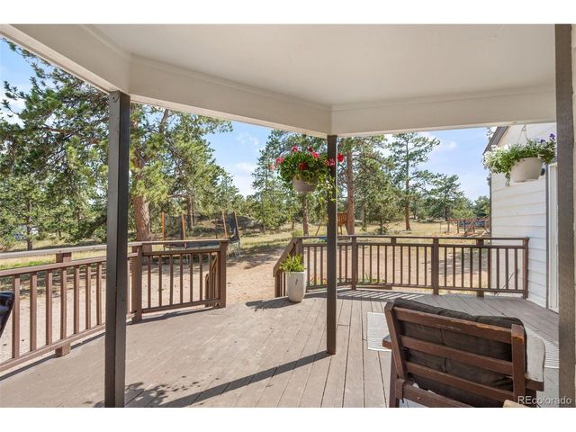 1850 Montcalm Dr, Livermore, CO 80536