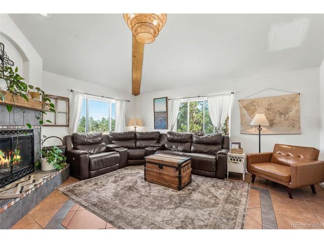 1850 Montcalm Dr, Livermore, CO 80536