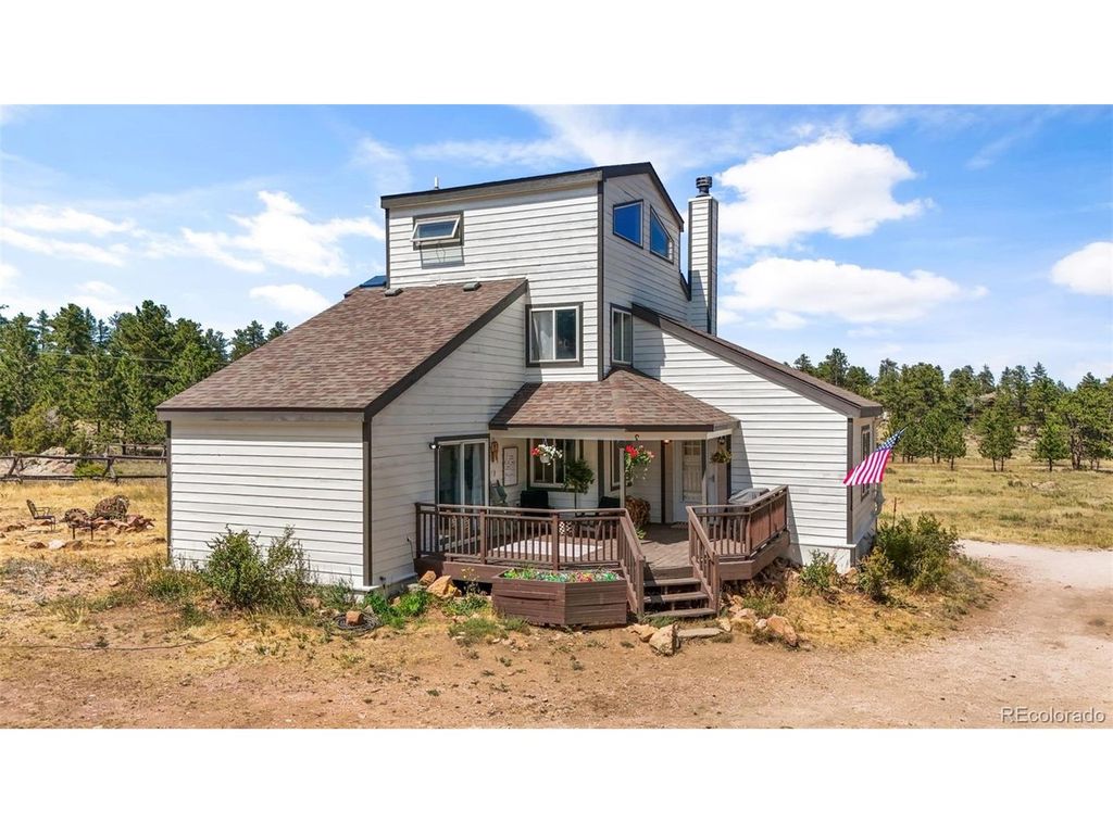 1850 Montcalm Dr, Livermore, CO 80536