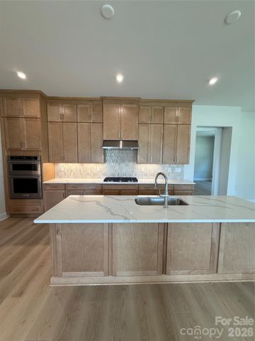 4237 Pinekirk Drive 367, Charlotte, NC 28269