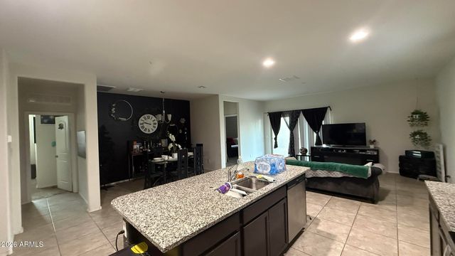 37816 W AMALFI Avenue, Maricopa, AZ 85138