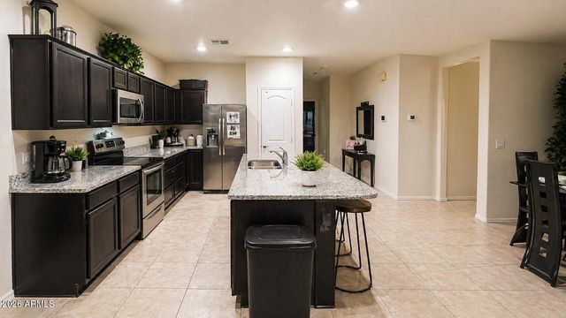 37816 W AMALFI Avenue, Maricopa, AZ 85138