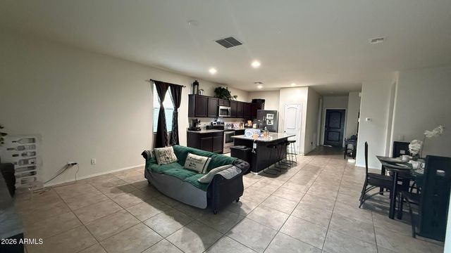 37816 W AMALFI Avenue, Maricopa, AZ 85138