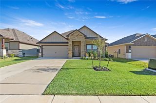2135 Chief Street, Bryan, TX 77807