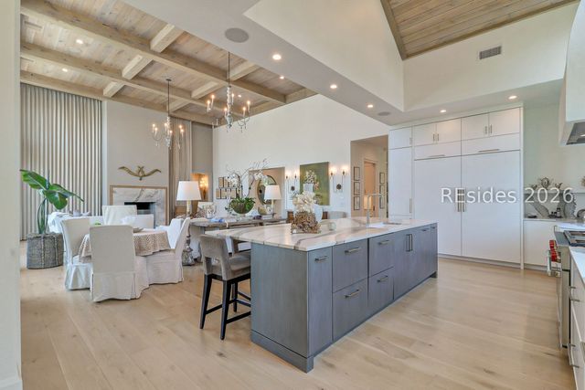 59 N Calibogue Cay Rd, Hilton Head Island, SC 29928