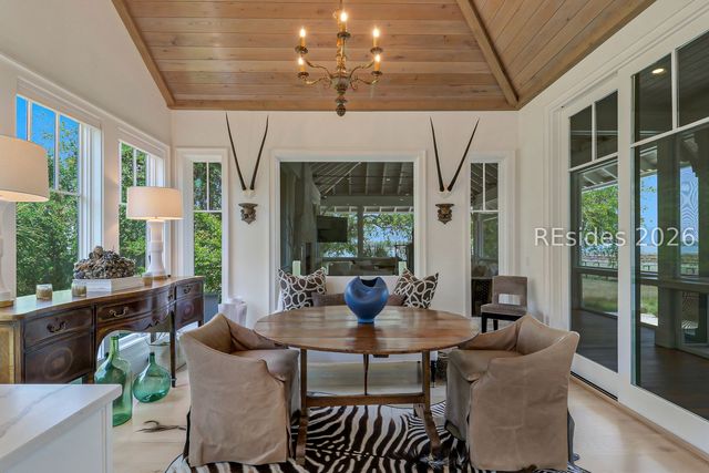59 N Calibogue Cay Rd, Hilton Head Island, SC 29928