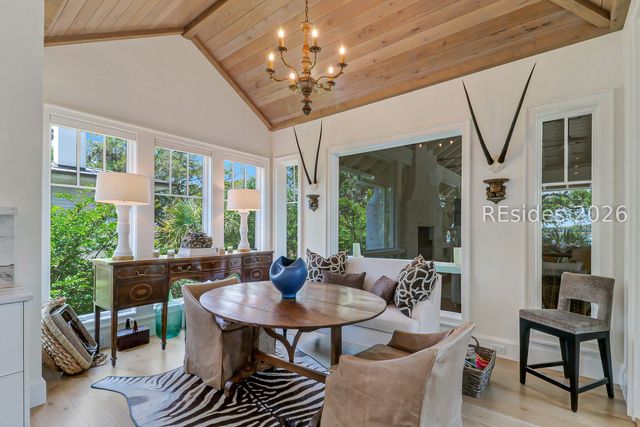 59 N Calibogue Cay Rd, Hilton Head Island, SC 29928