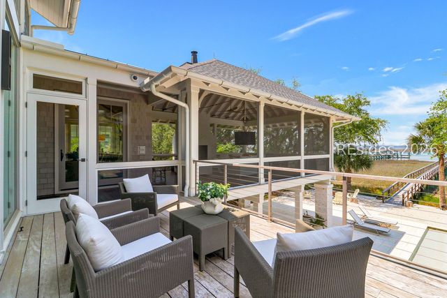 59 N Calibogue Cay Rd, Hilton Head Island, SC 29928