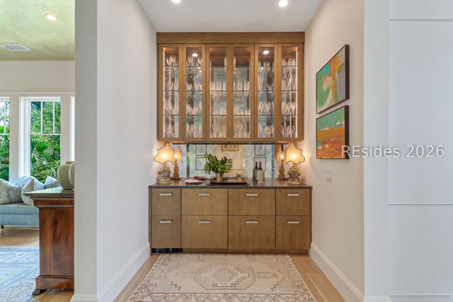 59 N Calibogue Cay Rd, Hilton Head Island, SC 29928