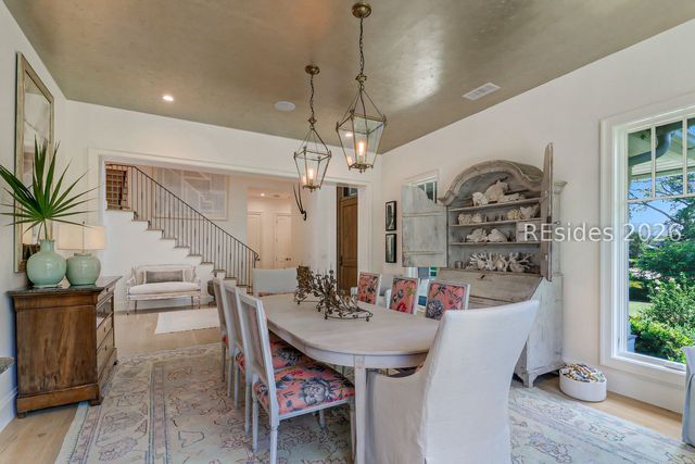 59 N Calibogue Cay Rd, Hilton Head Island, SC 29928