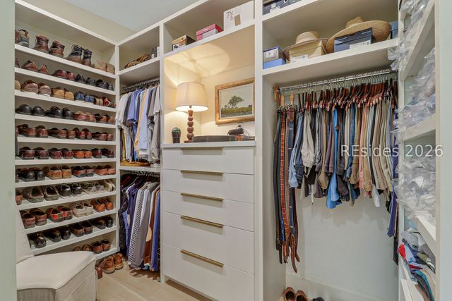 59 N Calibogue Cay Rd, Hilton Head Island, SC 29928