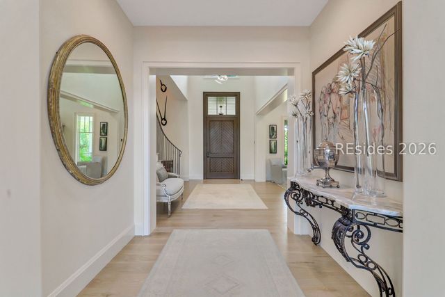 59 N Calibogue Cay Rd, Hilton Head Island, SC 29928